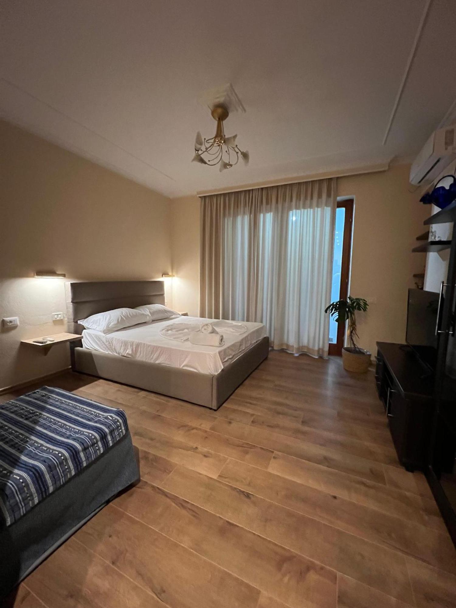 Skyline Studios Tiran Dış mekan fotoğraf
